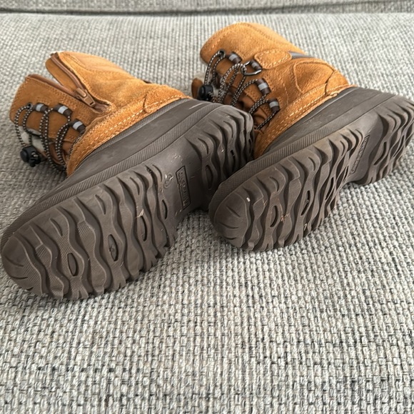 EUC Lands End Sherpa Lined Duck Boots - Picture 6 of 9